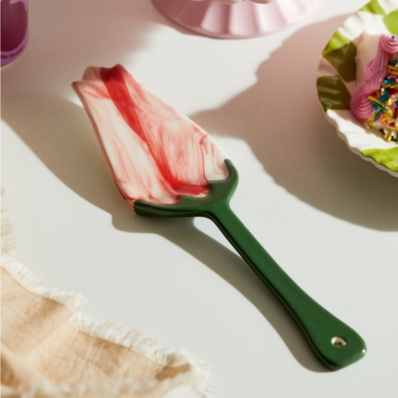 NWT Unique Rosebud Designed/Shaped Cake Serving Utensil - Picture 1 of 10